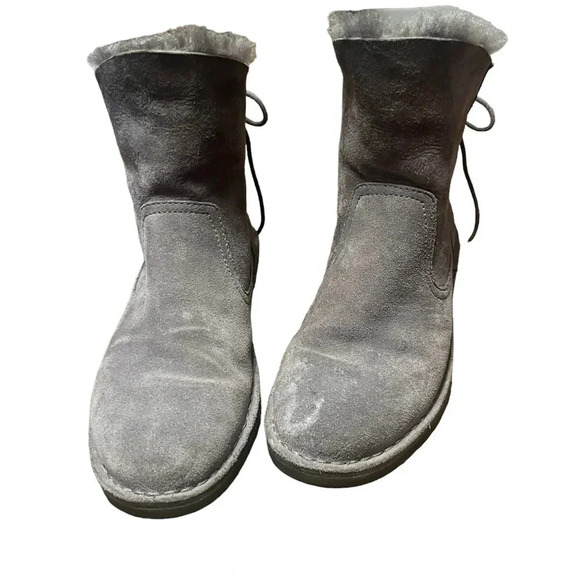 UGG  Australia Naiyah Charcoal Boot Lace Up Shearling  ( 1020144W ) Wmns… - Picture 1 of 11